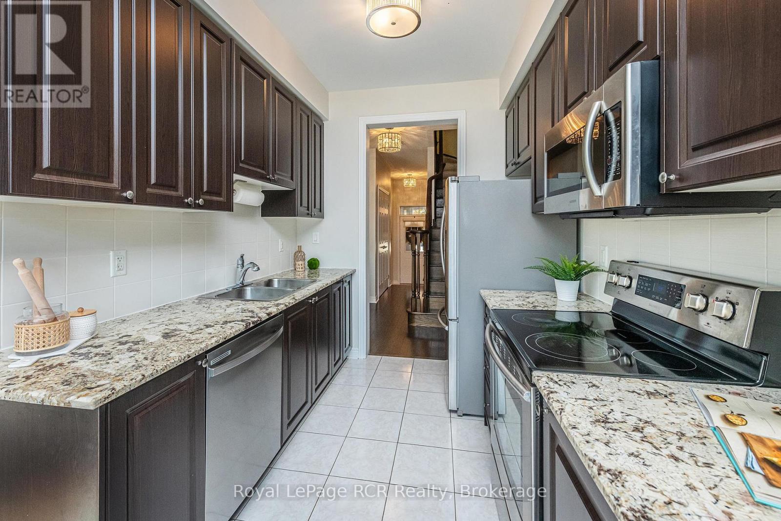 58 Arcadia Road, Caledon, Ontario  L7C 3X7 - Photo 9 - W14116052