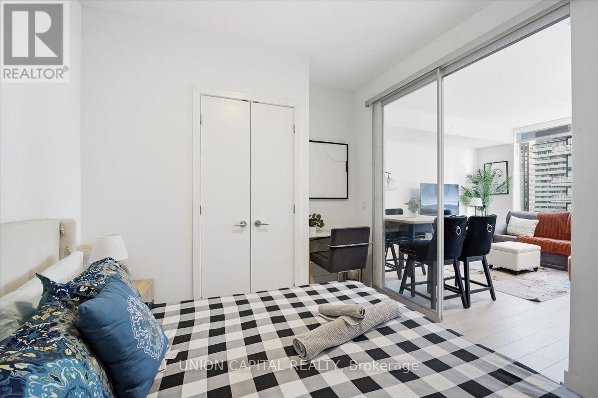 3507 - 357 King Street W, Toronto, Ontario  M5V 0S7 - Photo 11 - C14115938