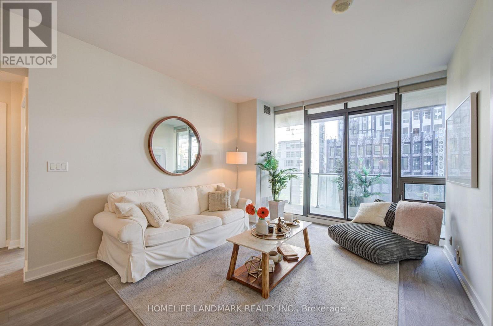 604 - 33 Lombard Street, Toronto, Ontario  M5C 3H8 - Photo 12 - C14116104