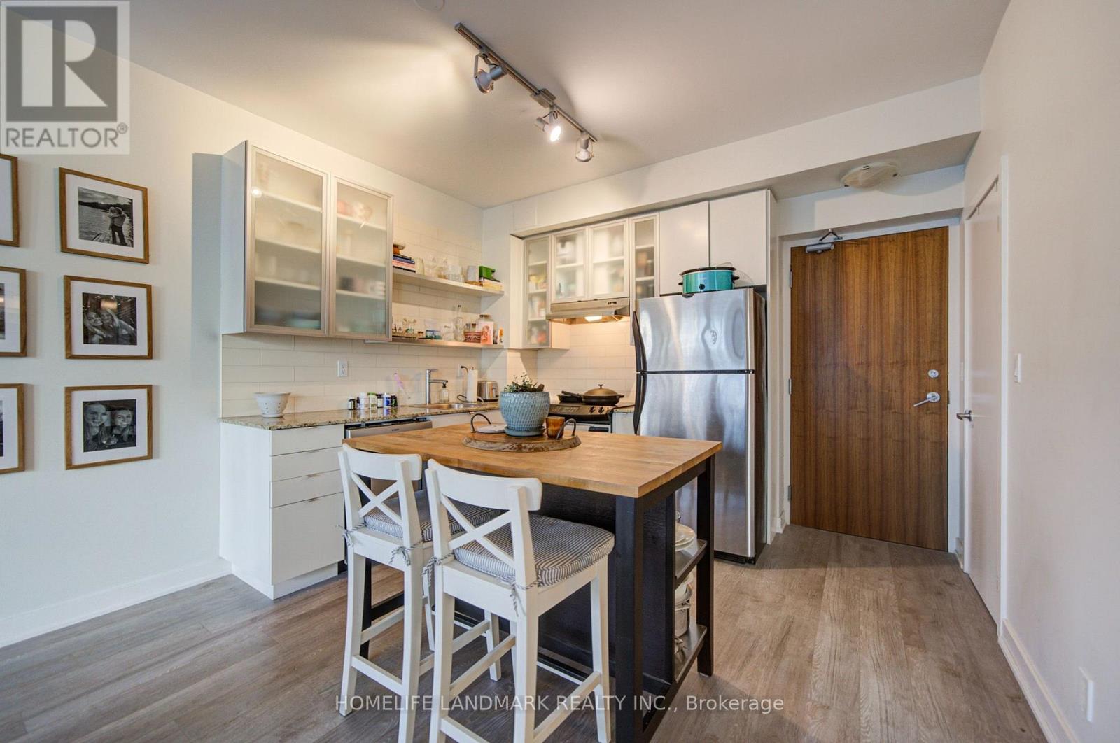 604 - 33 Lombard Street, Toronto, Ontario  M5C 3H8 - Photo 4 - C14116104