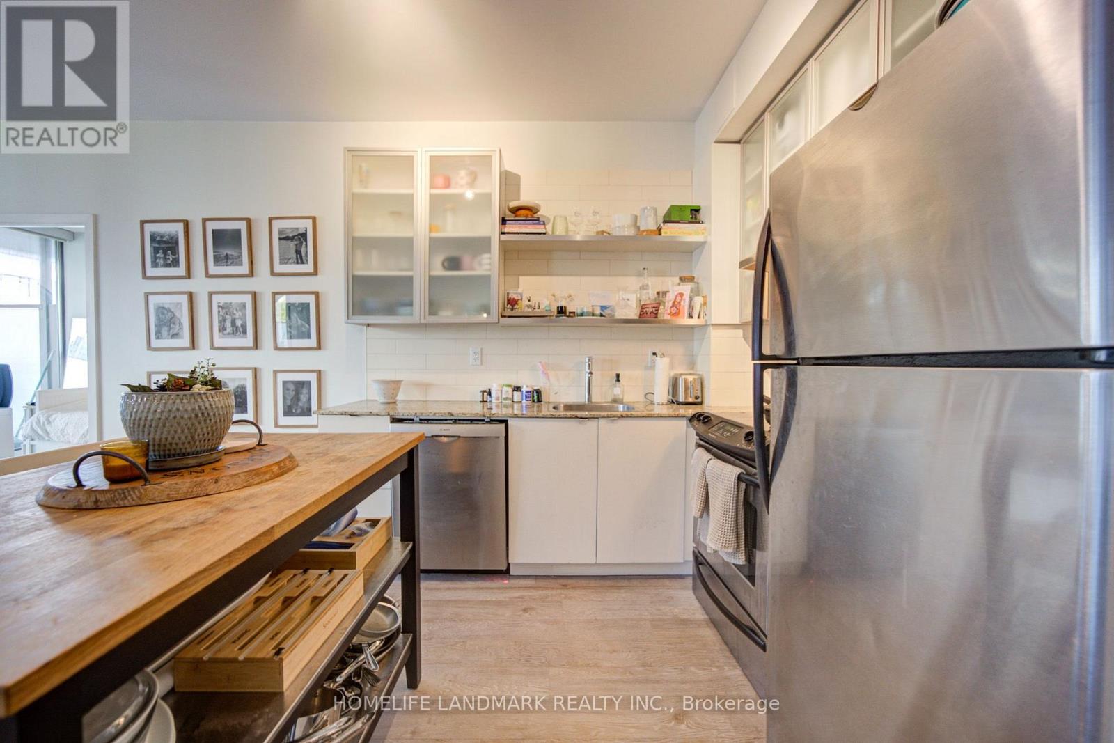 604 - 33 Lombard Street, Toronto, Ontario  M5C 3H8 - Photo 7 - C14116104