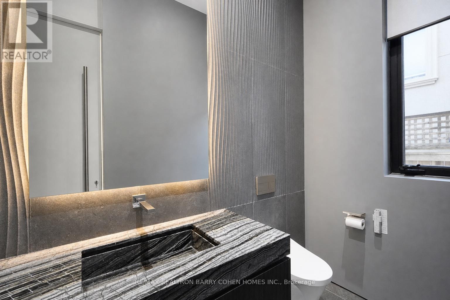 35 Felbrigg Avenue, Toronto, Ontario  M5M 2L8 - Photo 7 - C14116146