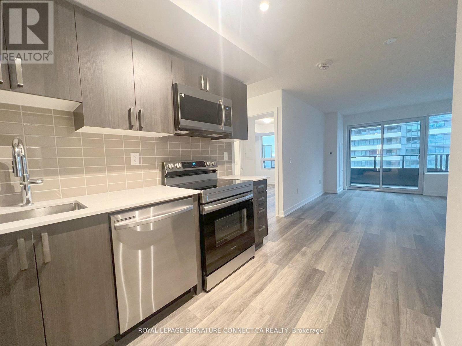 1005 - 1435 Celebration Drive, Pickering, Ontario  L1W 0C4 - Photo 2 - E14116034
