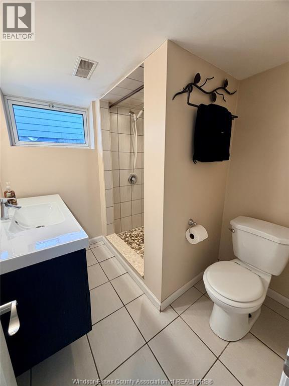 643 Hildegarde, Windsor, Ontario  N8X 2Z7 - Photo 18 - 26026192