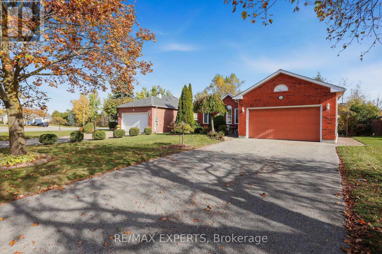 31 Webb Street, Barrie (Painswick North), Ontario  L4N 6V2 - Photo 5 - S14116026