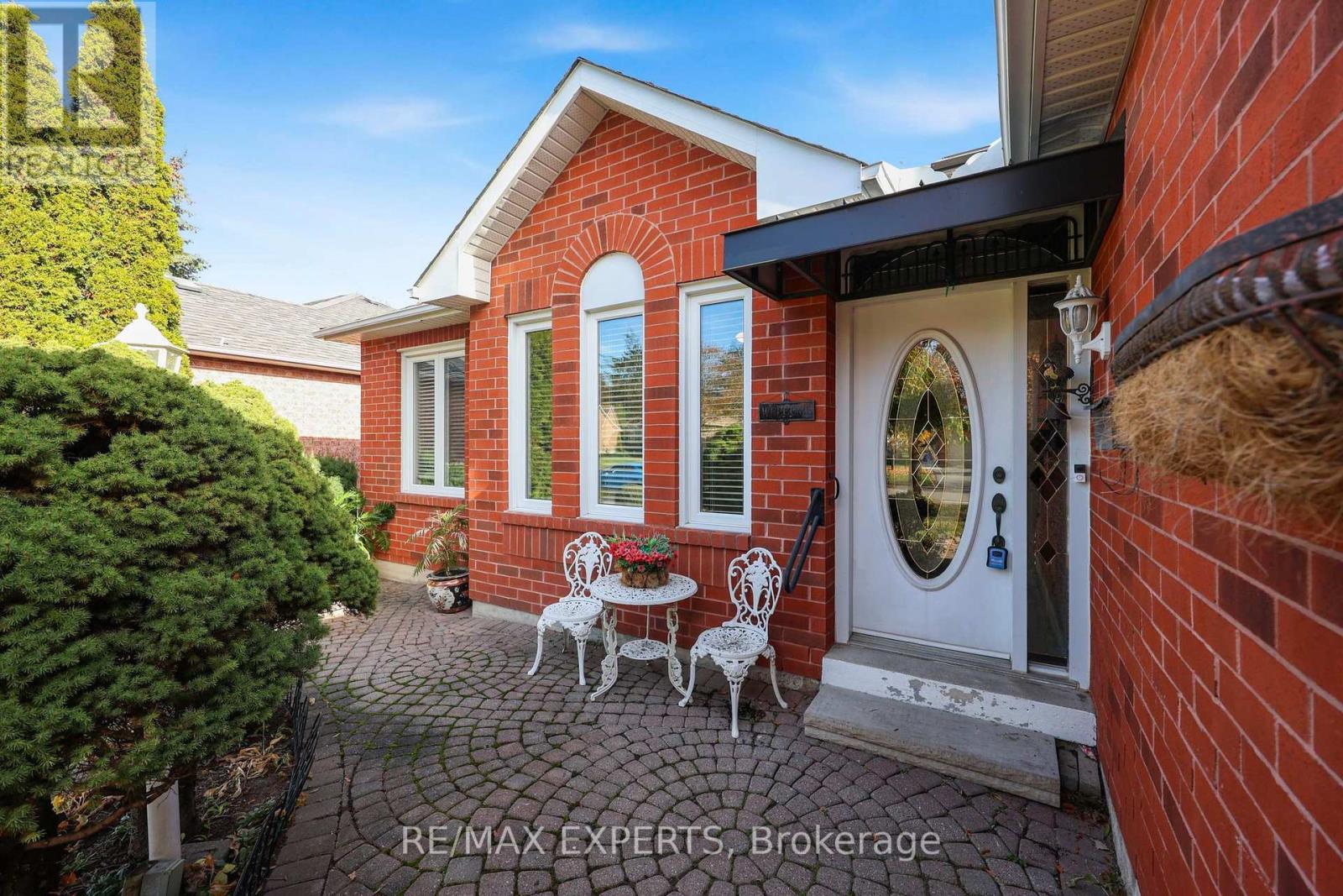 31 Webb Street, Barrie (Painswick North), Ontario  L4N 6V2 - Photo 7 - S14116026
