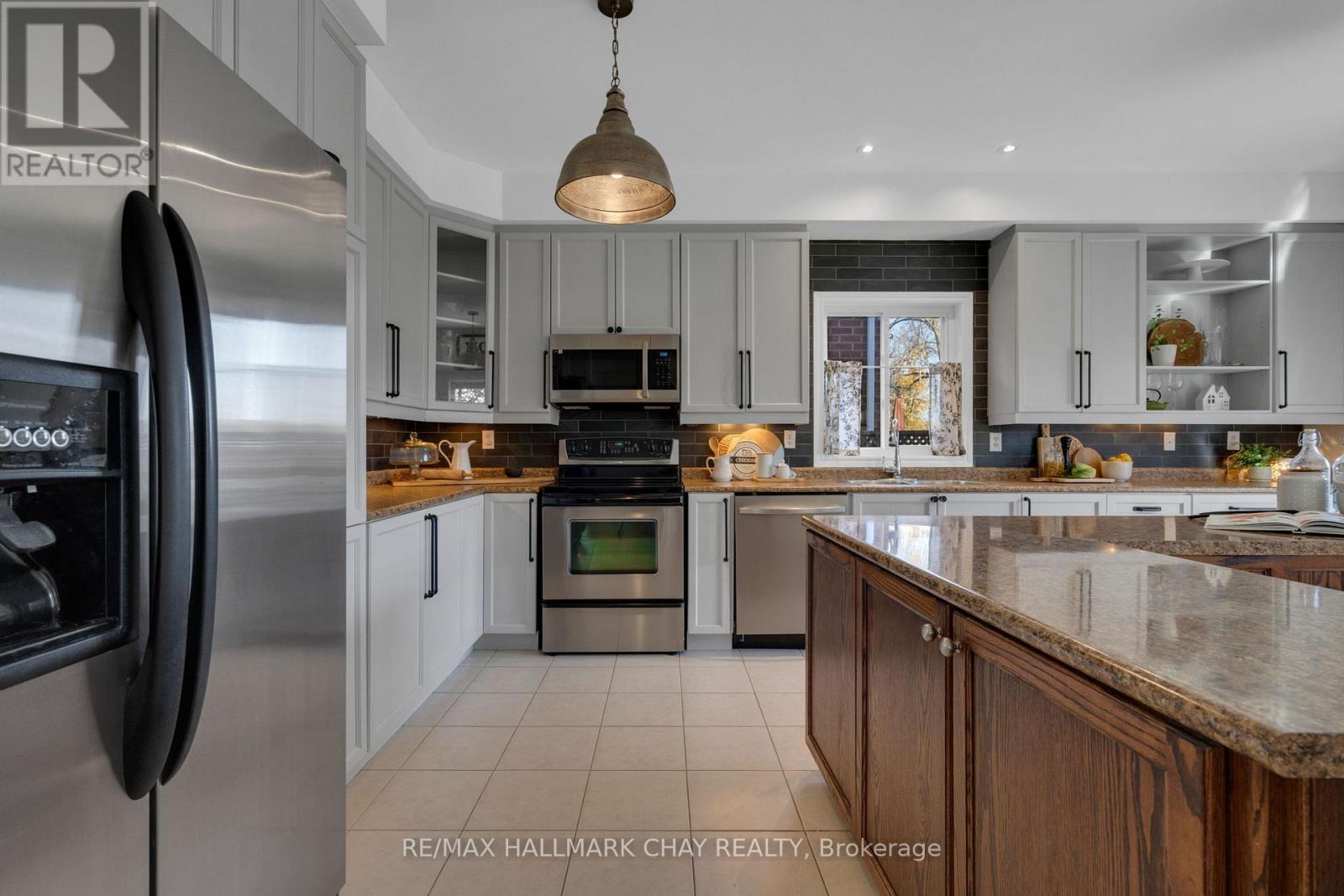 115 Winchester Terrace, Barrie, Ontario  L4M 0B3 - Photo 8 - S14116152