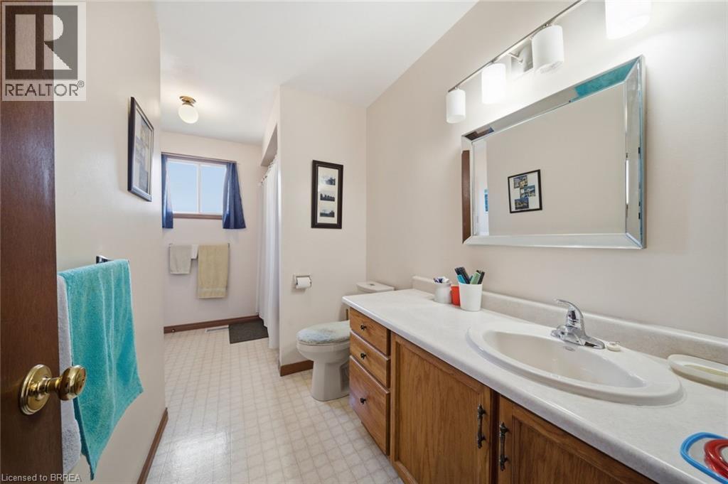 12 Spartan Drive, Brantford, Ontario  N3R 6C7 - Photo 10 - 40872812