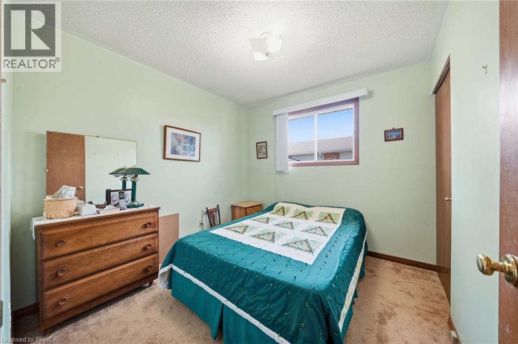 12 Spartan Drive, Brantford, Ontario  N3R 6C7 - Photo 11 - 40872812