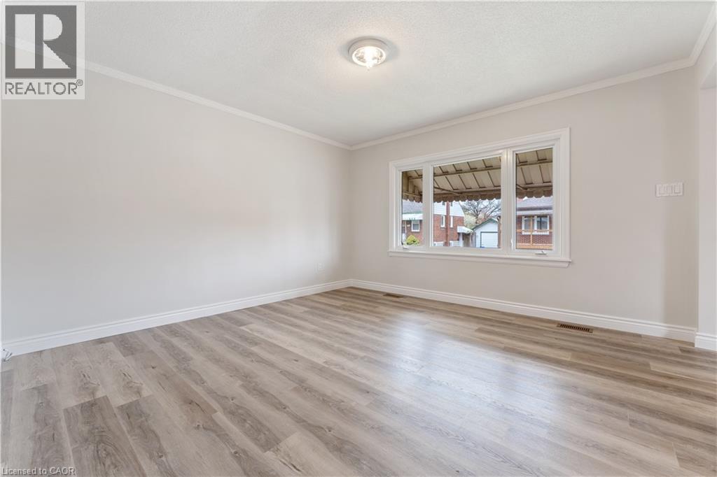 65 East 11th Street Unit# Main Floor, Hamilton, Ontario  L9A 3T3 - Photo 8 - 40871626