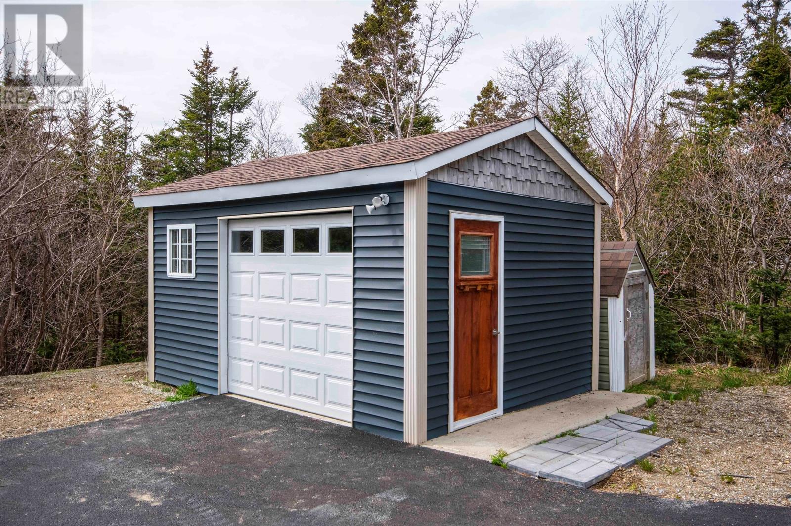 7 Christopher Street, Paradise — photo 4
