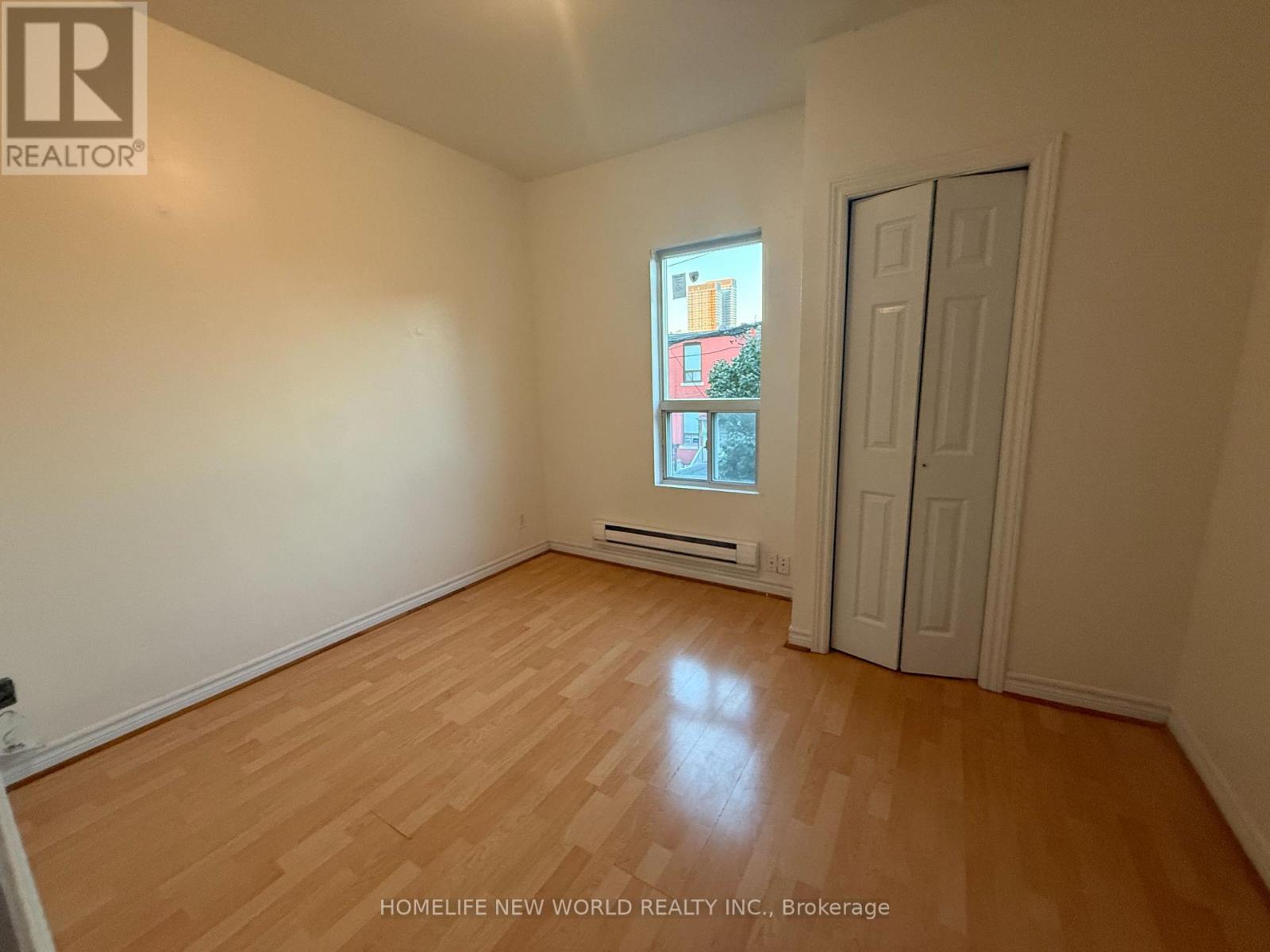 6 Dublin Street, Toronto, Ontario  M6H 1J3 - Photo 8 - C14111016