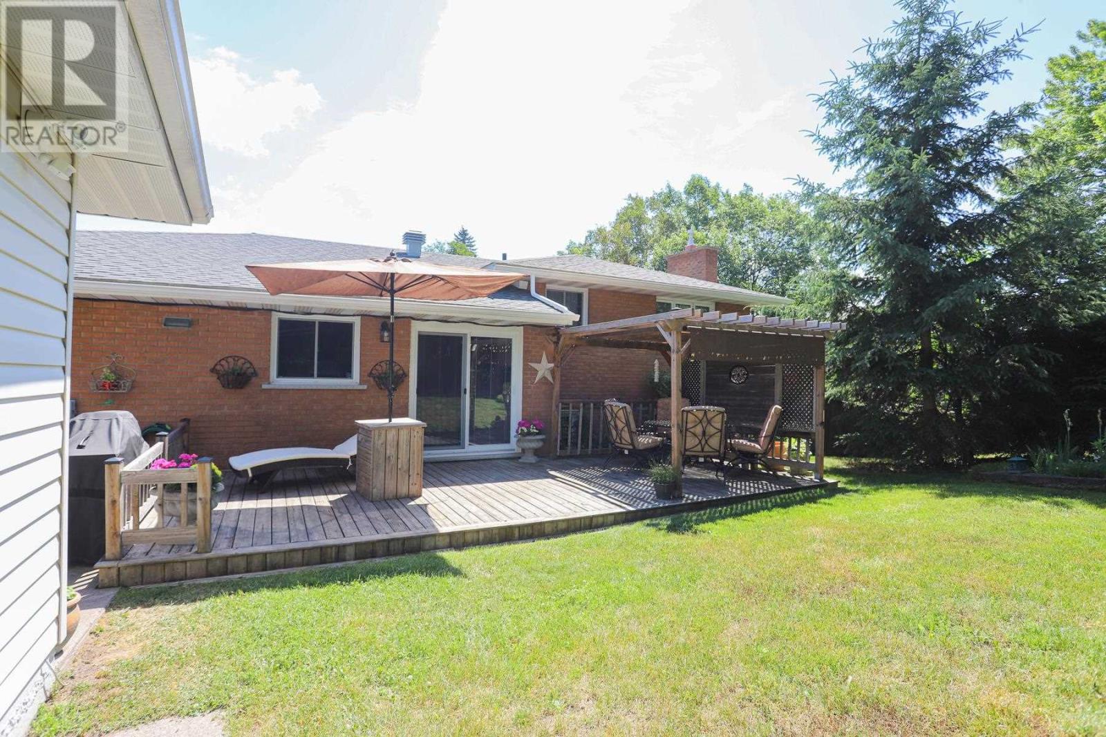 451 Shannon Rd, Sault Ste. Marie, Ontario  P6A 4K9 - Photo 4 - SM262981