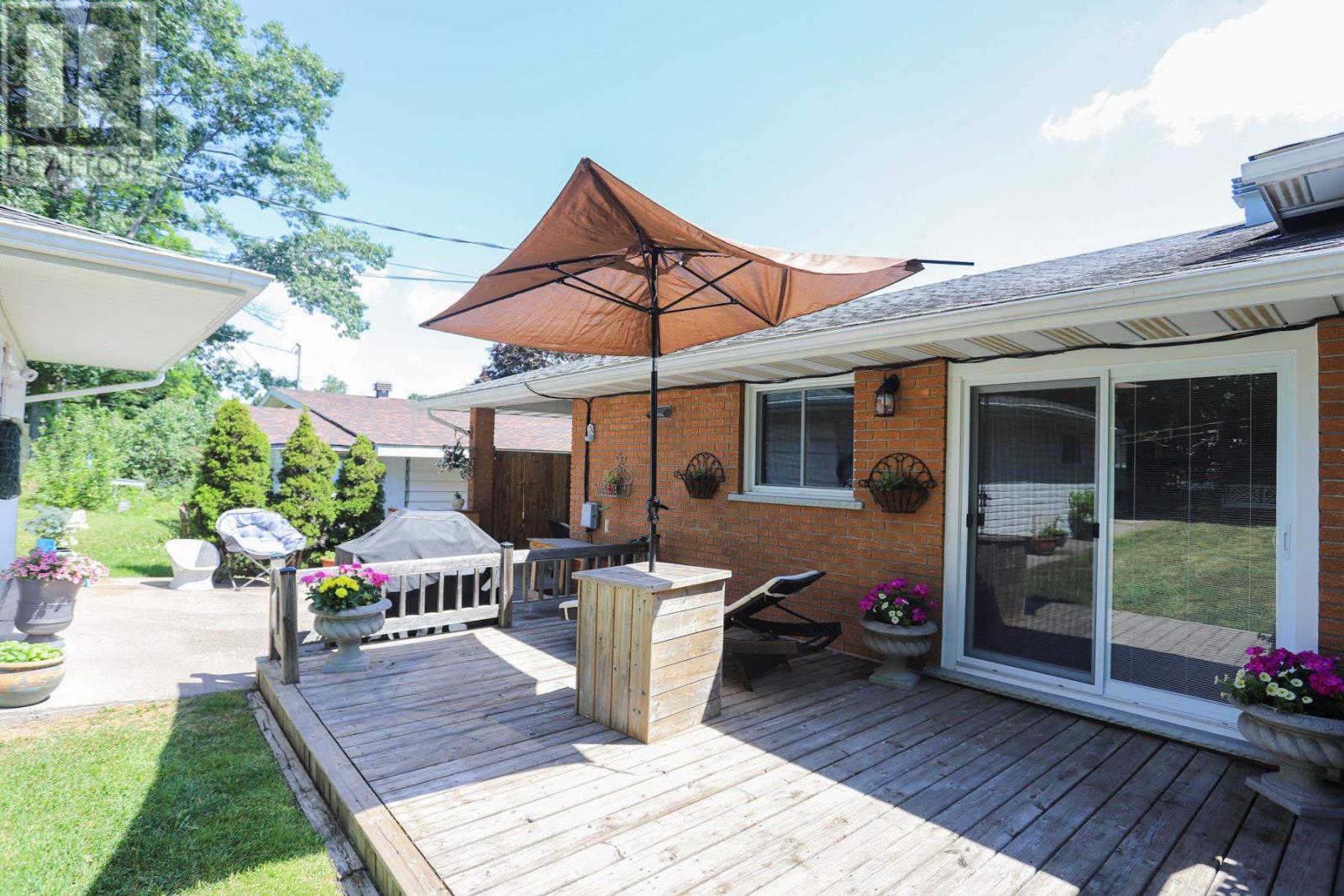 451 Shannon Rd, Sault Ste. Marie, Ontario  P6A 4K9 - Photo 5 - SM262981