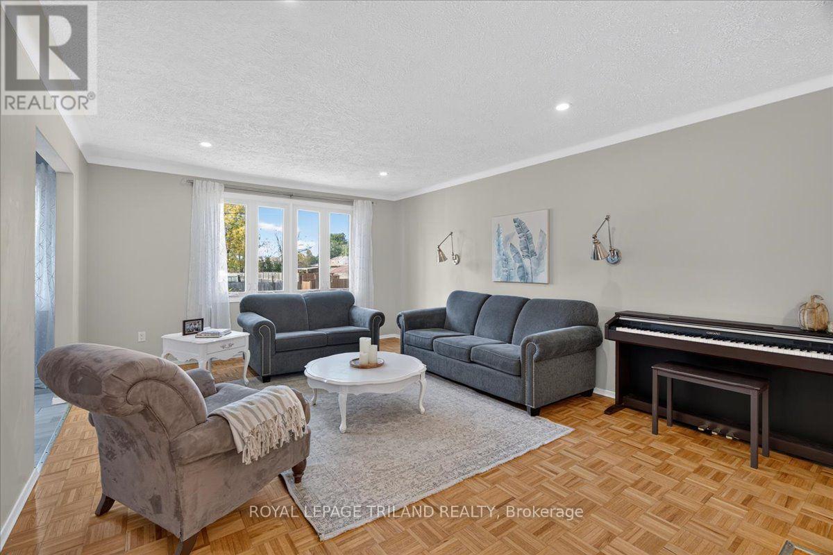 23 Milliner Street, Strathroy-Caradoc, Ontario  N7G 2Z3 - Photo 9 - X14116276