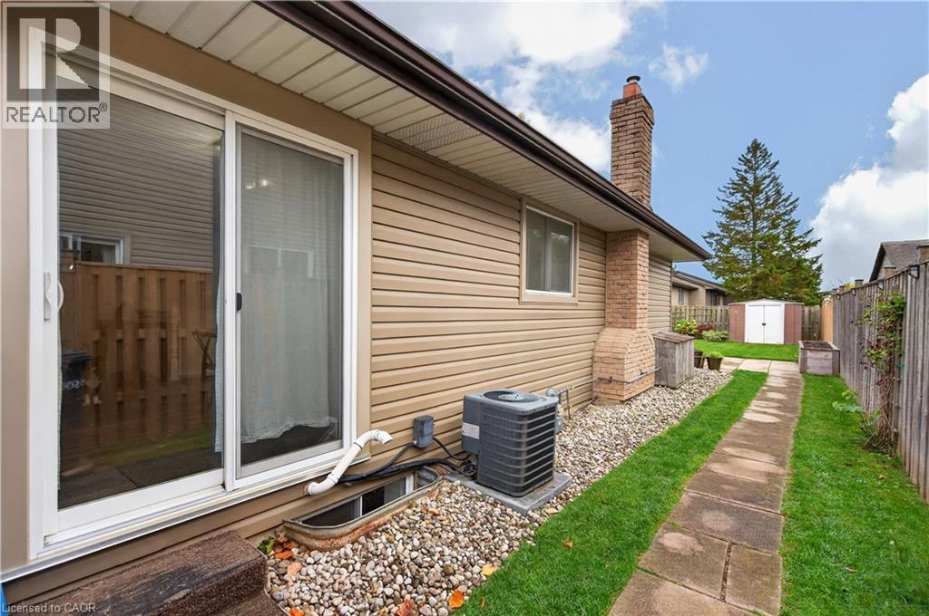 38 Southglen Road, Brantford, Ontario  N3R 7A1 - Photo 34 - 40870155