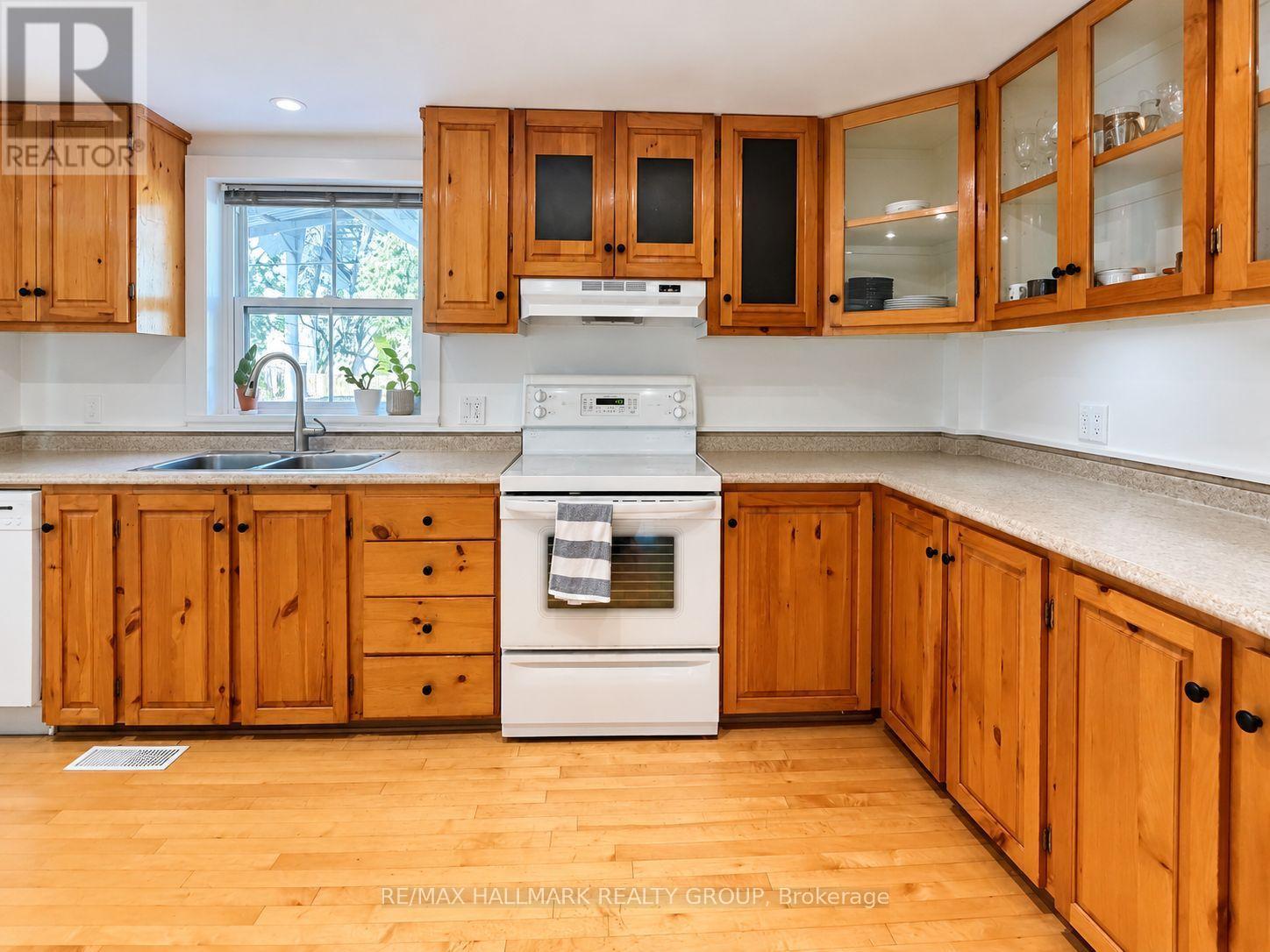 307 Duncairn Avenue, Ottawa, Ontario  K1Z 7H1 - Photo 5 - X14116200
