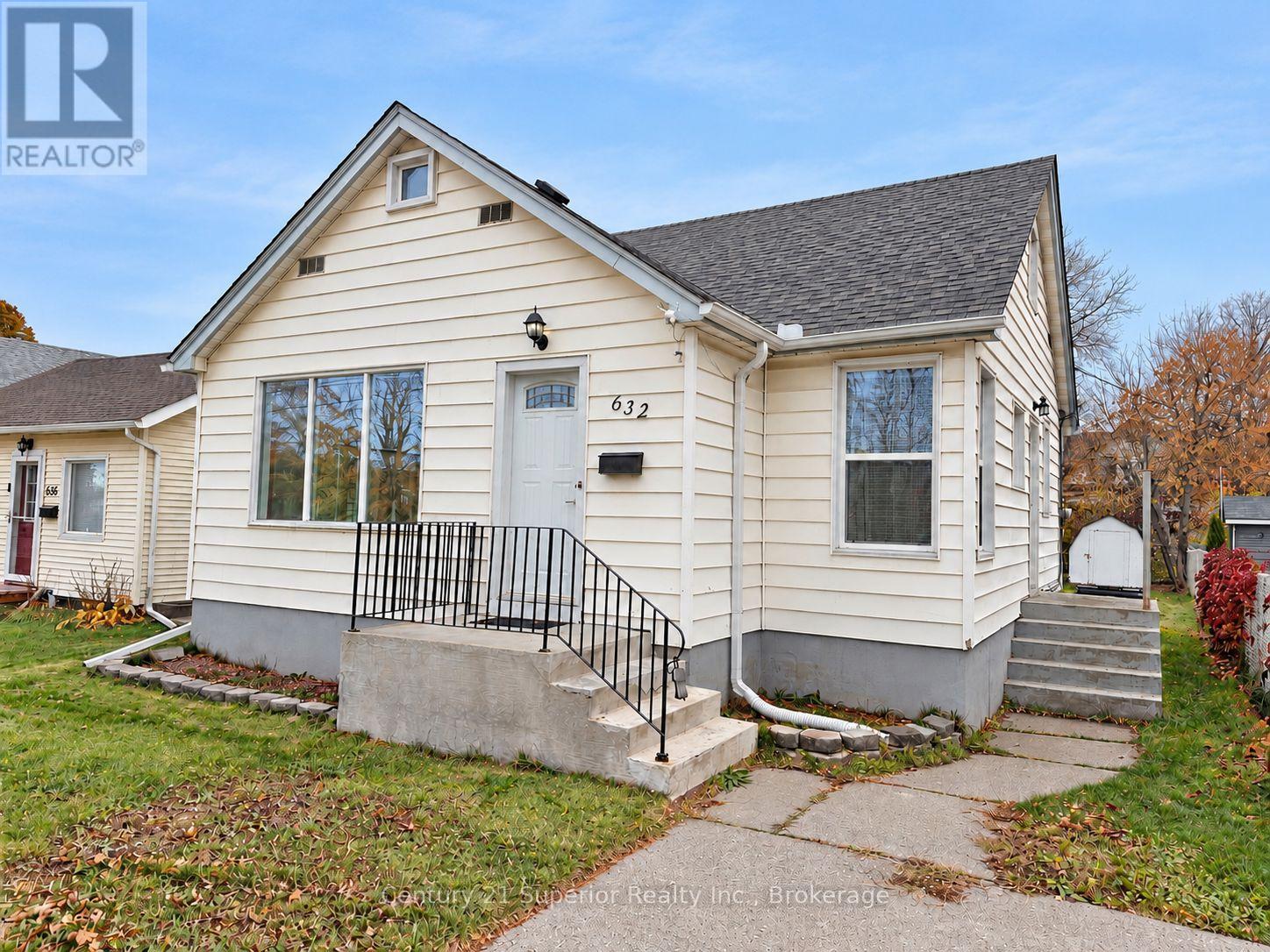 632 VICKERS STREET N, Thunder Bay, Ontario