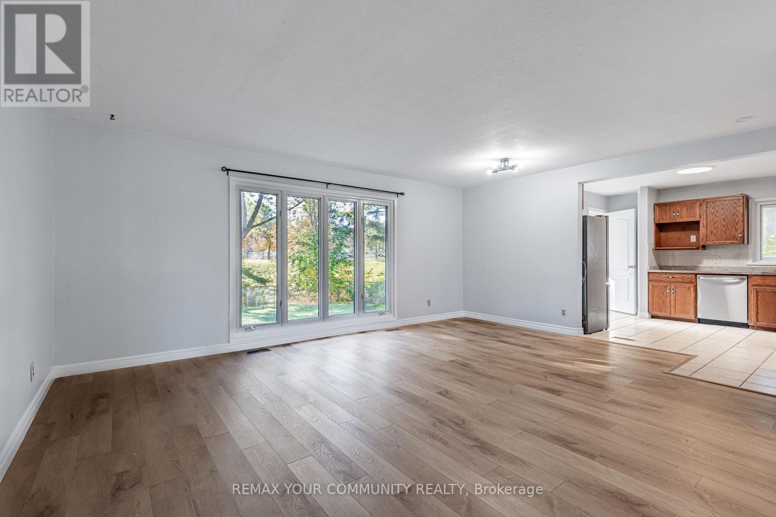 Main - 98 Wigmore Drive, Toronto, Ontario  M4A 2E8 - Photo 14 - C14112746