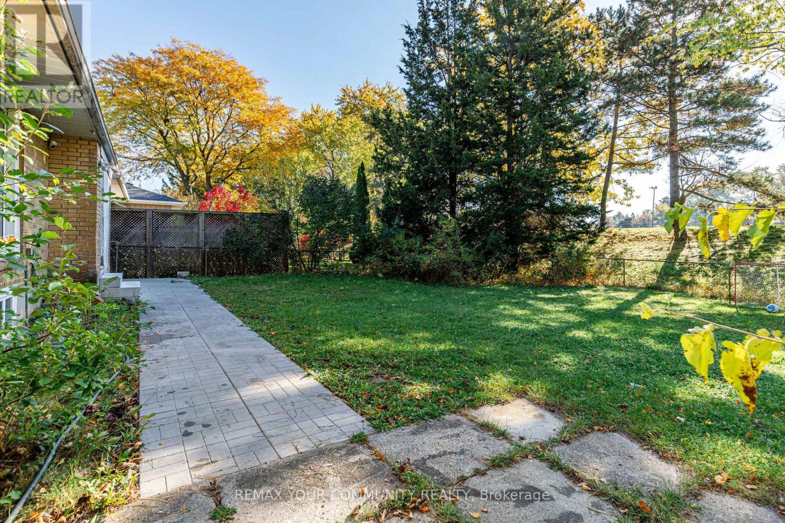 Main - 98 Wigmore Drive, Toronto, Ontario  M4A 2E8 - Photo 43 - C14112746