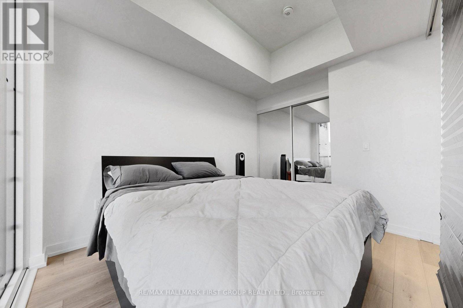 2201 - 158 Front Street E, Toronto, Ontario  M5A 0K9 - Photo 19 - C14116180