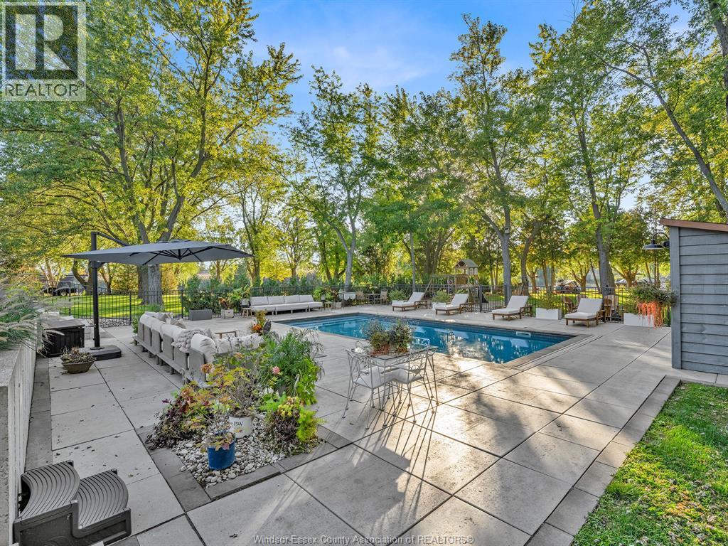 427 East Ruscom River, Lakeshore, Ontario  N0R 1S0 - Photo 40 - 26026213