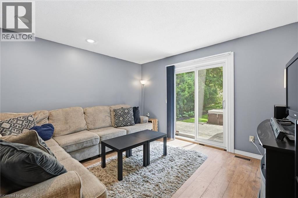 28 Rousseaux Street, Hamilton, Ontario  L9G 2W5 - Photo 39 - 40873865