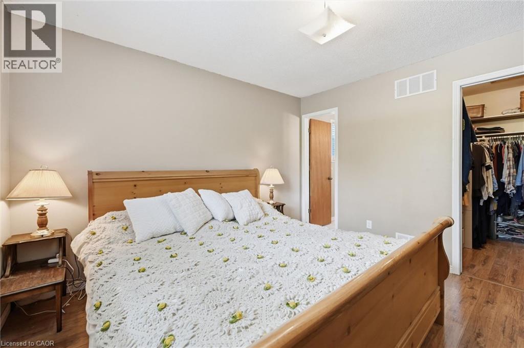 28 Rousseaux Street, Hamilton, Ontario  L9G 2W5 - Photo 9 - 40873865