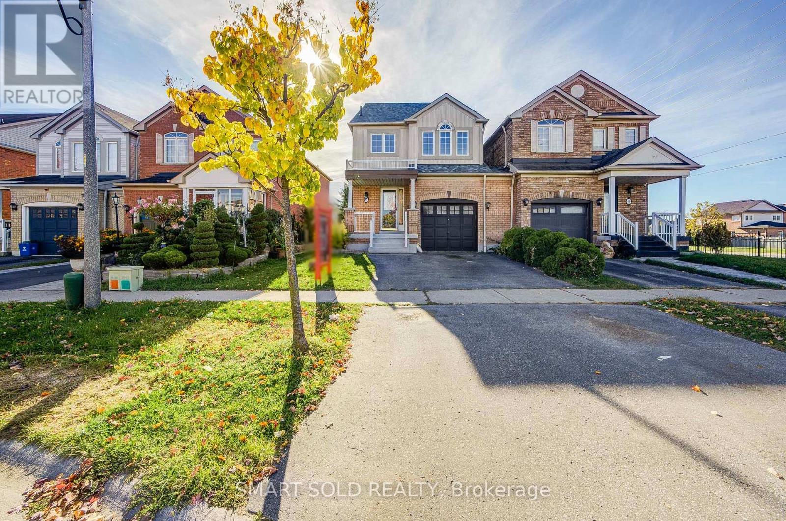 47 Robideau Place, Whitby, Ontario  L1R 3G6 - Photo 2 - E14116316