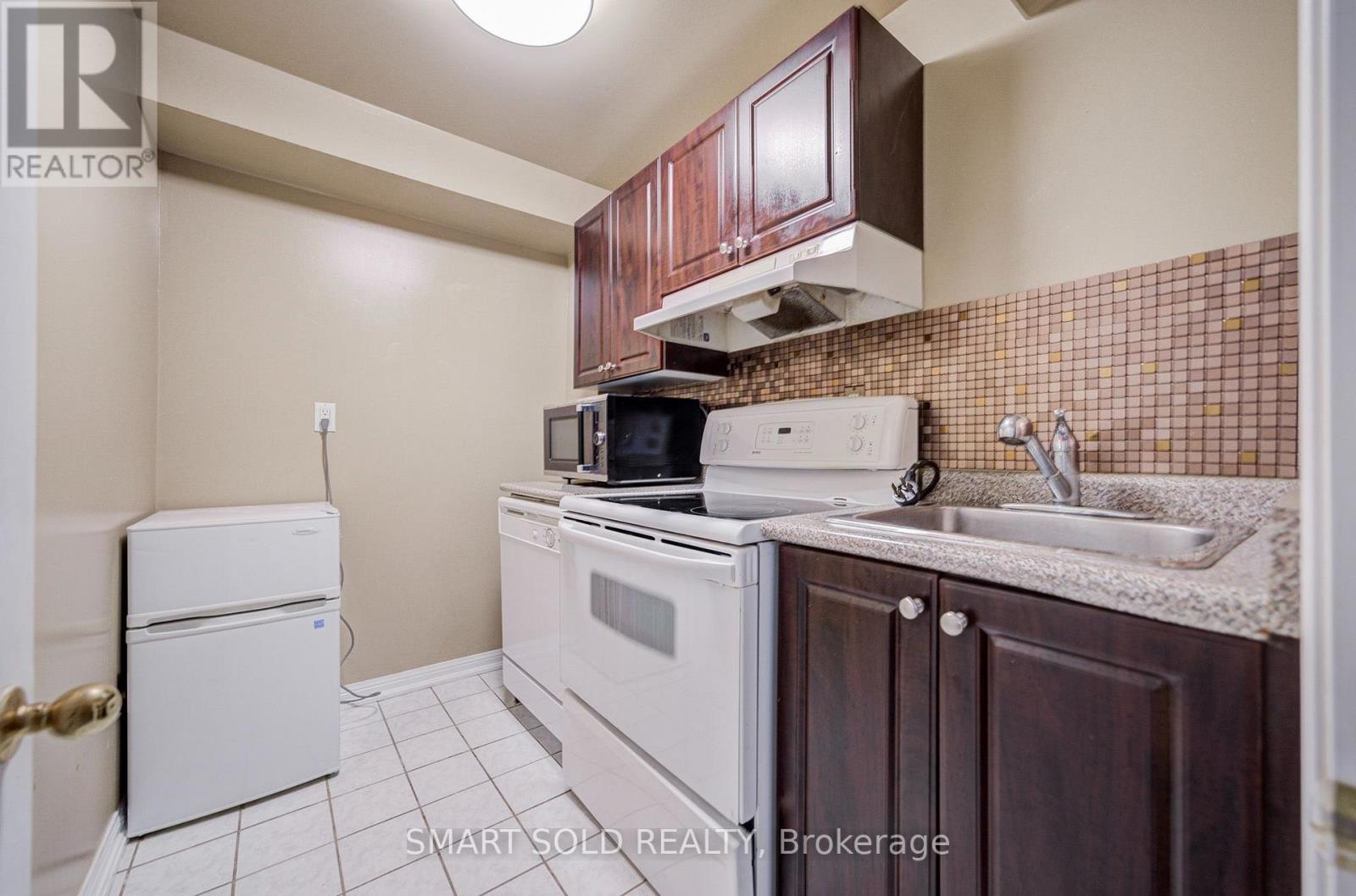 47 Robideau Place, Whitby, Ontario  L1R 3G6 - Photo 38 - E14116316