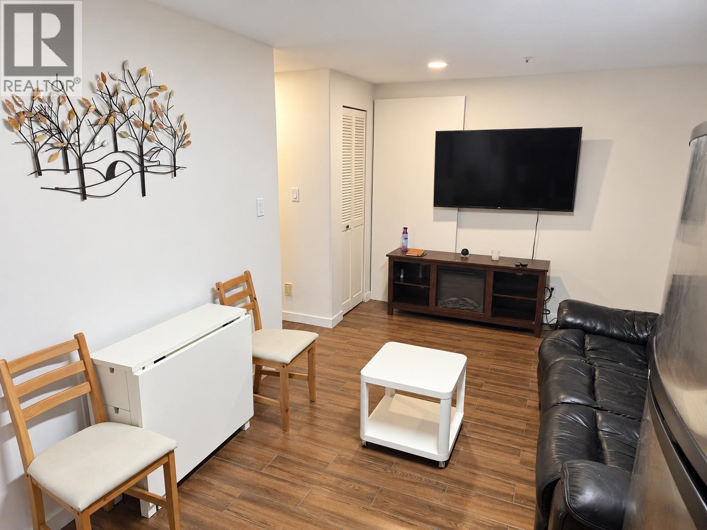 1023 E 17th Avenue, Vancouver, British Columbia  V5V 1C3 - Photo 2 - R3178339