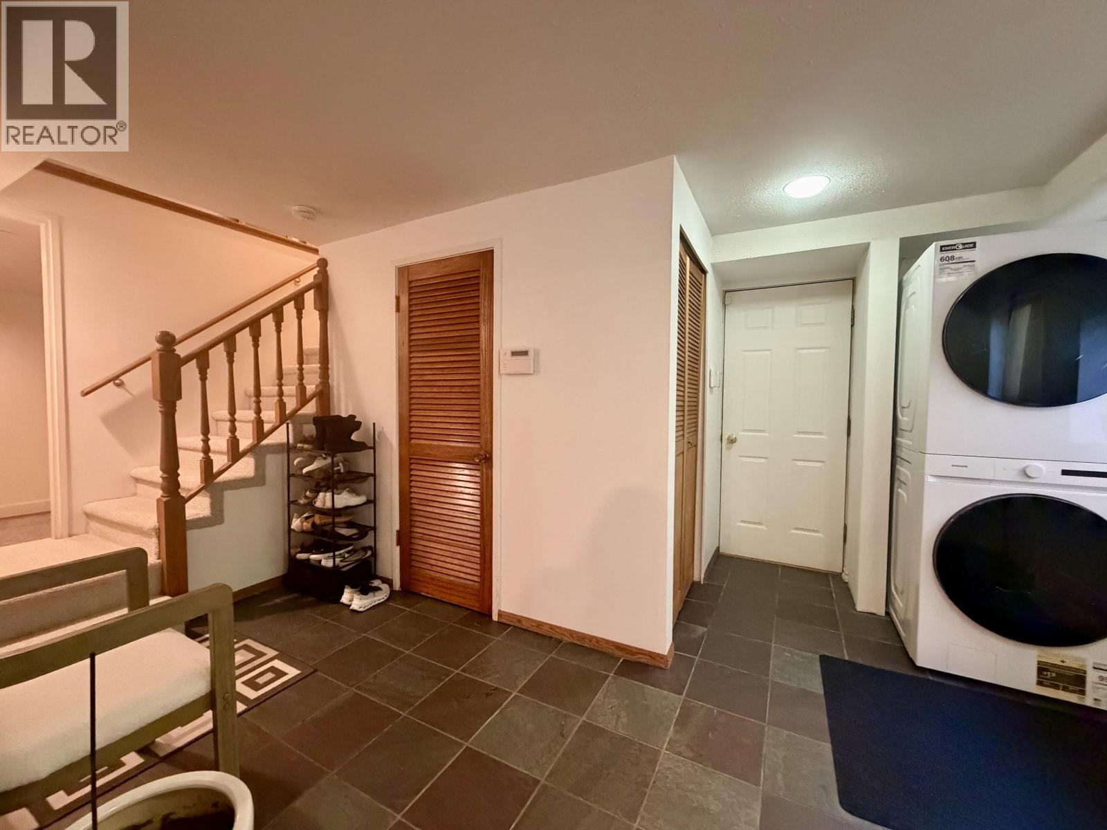 Basement-1881 Bowman Avenue, Coquitlam, British Columbia  V3J 6E1 - Photo 6 - R3178345