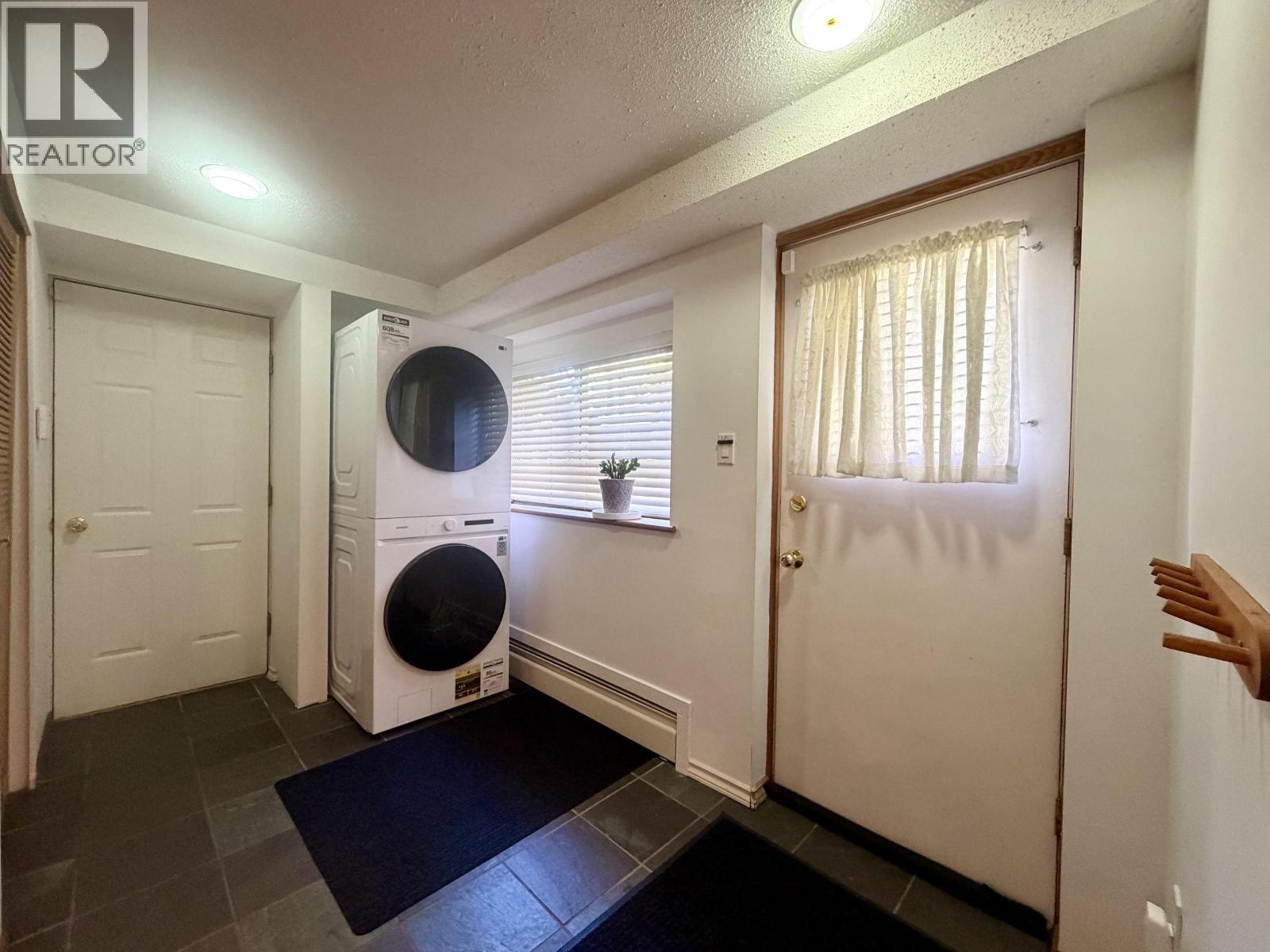 Basement-1881 Bowman Avenue, Coquitlam, British Columbia  V3J 6E1 - Photo 7 - R3178345