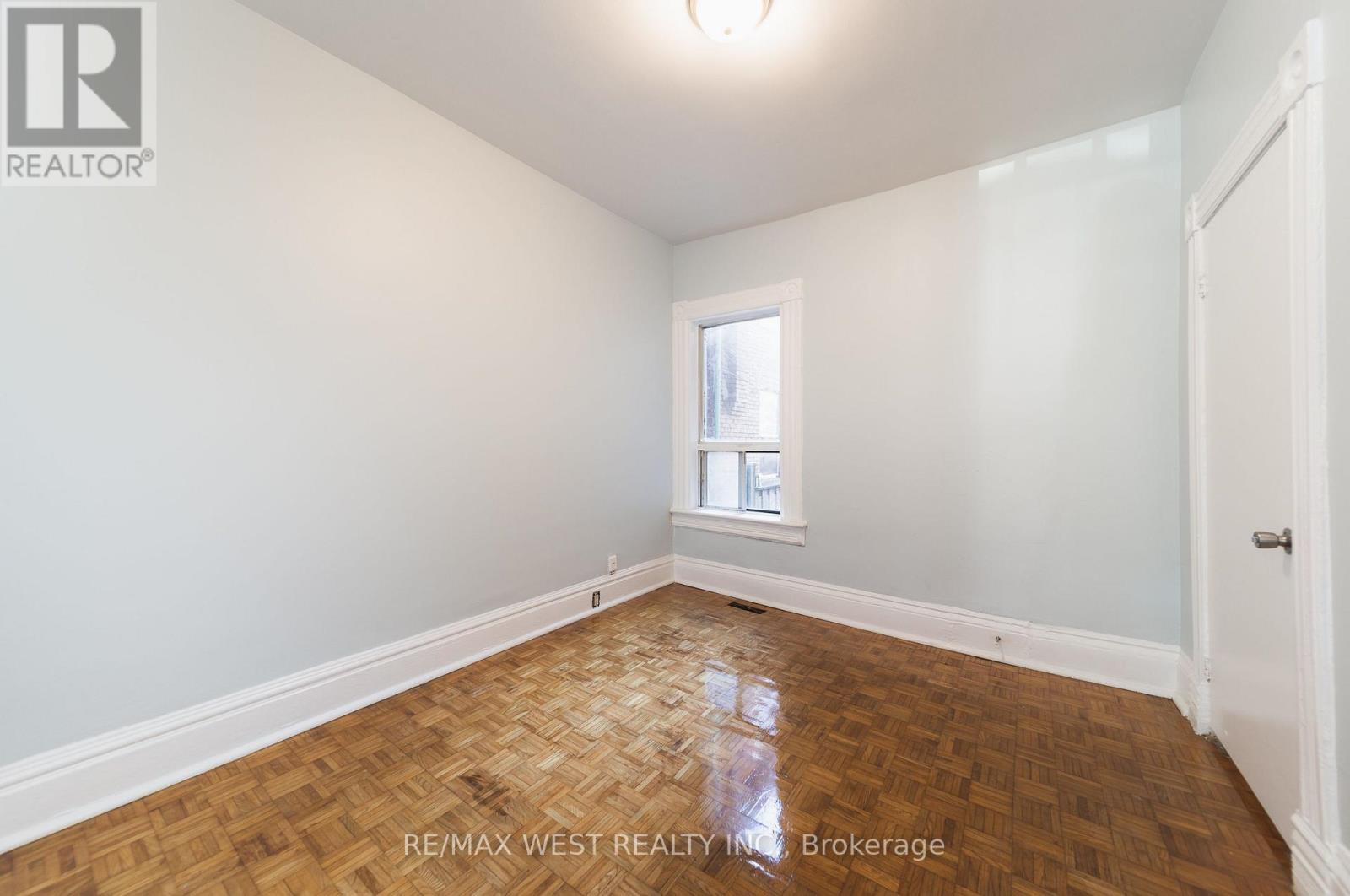 Main - 862 Ossington Avenue, Toronto, Ontario  M6G 3V1 - Photo 5 - W14116182