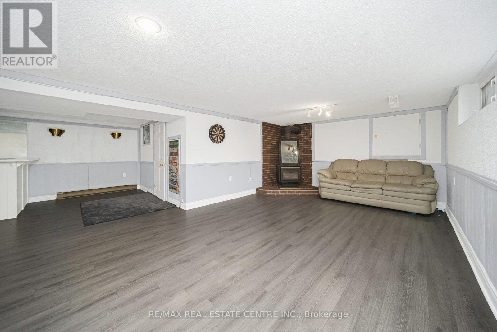 15095 Dixie Road, Caledon, Ontario  L7C 2N1 - Photo 35 - W14116194