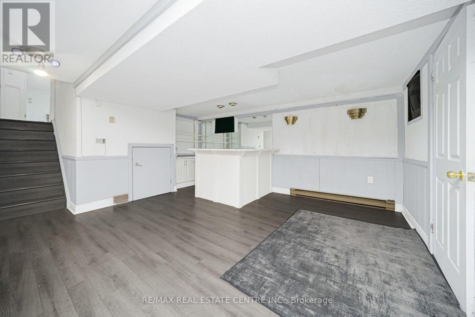 15095 Dixie Road, Caledon, Ontario  L7C 2N1 - Photo 37 - W14116194