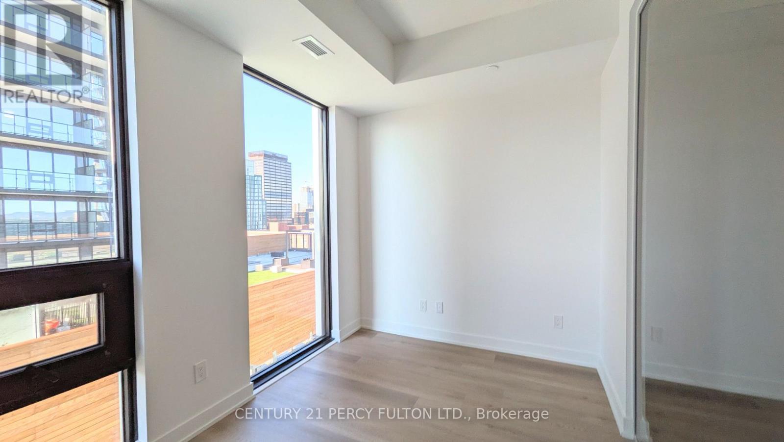 1017 - 101 John Street N, Hamilton, Ontario  L8R 0B8 - Photo 7 - X14116230