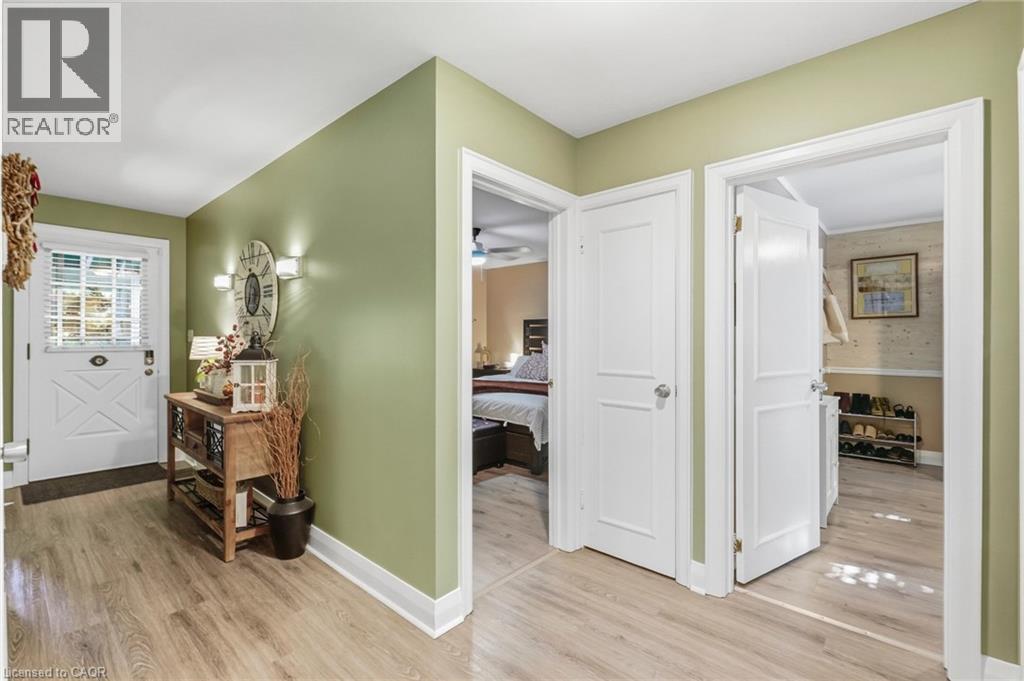 36 Pottruff Road, Hamilton, Ontario  L8H 2M1 - Photo 15 - 40866820
