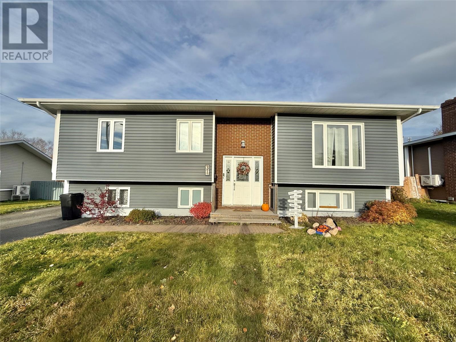 31 Southcott Drive, Grand Falls-Windsor — photo 2
