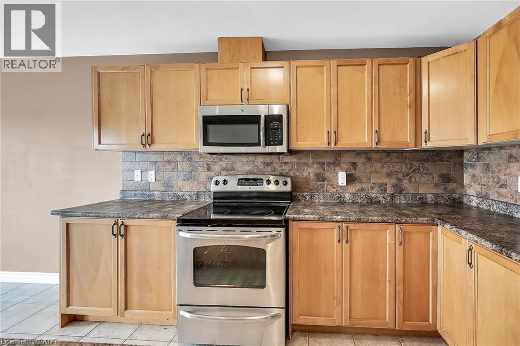 301 Southbrook Drive, Binbrook, Ontario  L0R 1C0 - Photo 17 - 40873675