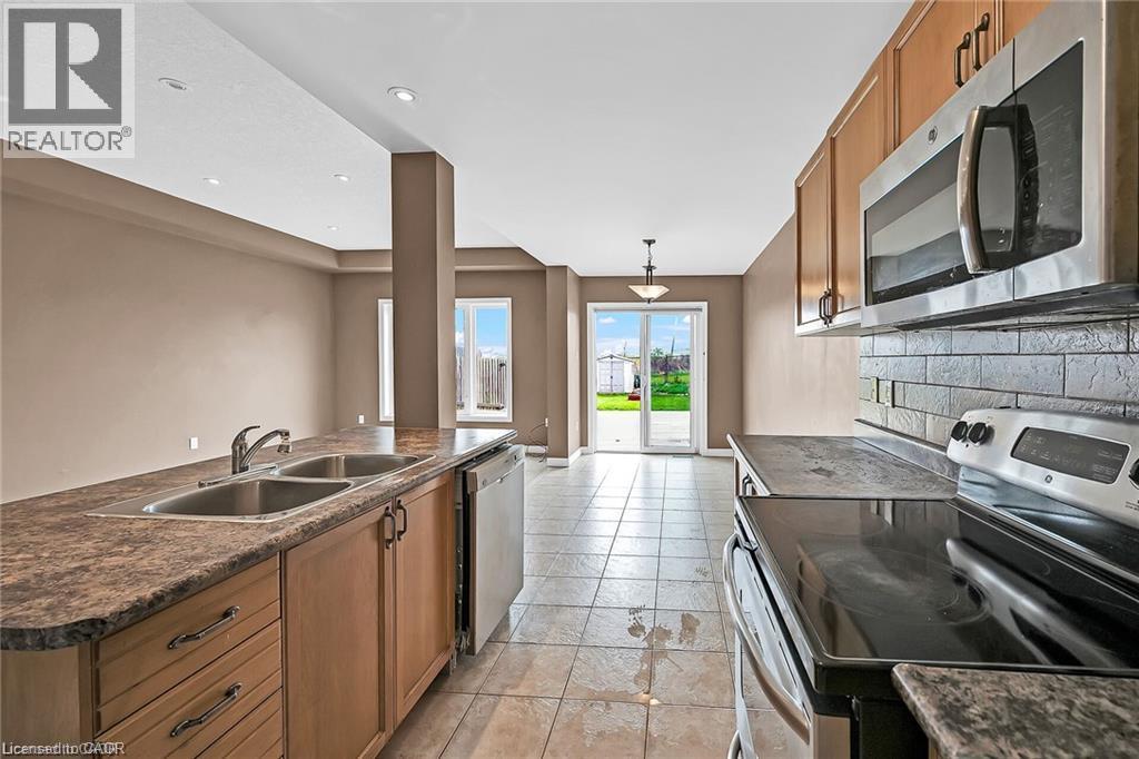 301 Southbrook Drive, Binbrook, Ontario  L0R 1C0 - Photo 18 - 40873675