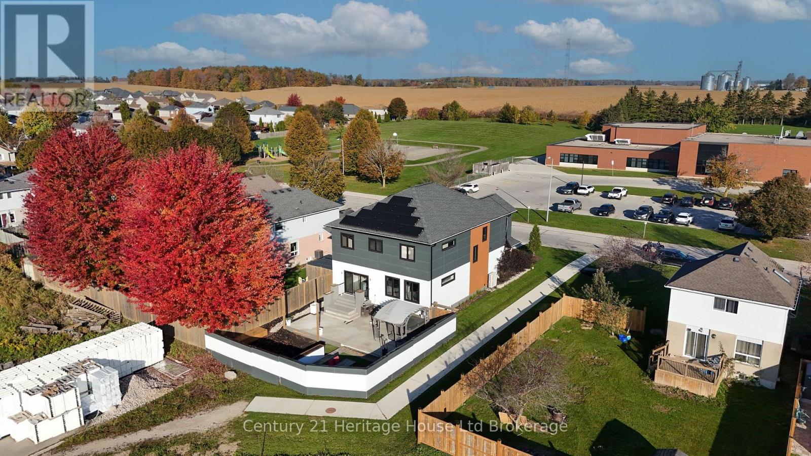 13a Southridge Road, Tillsonburg, Ontario  N4G 5T8 - Photo 2 - X14116542