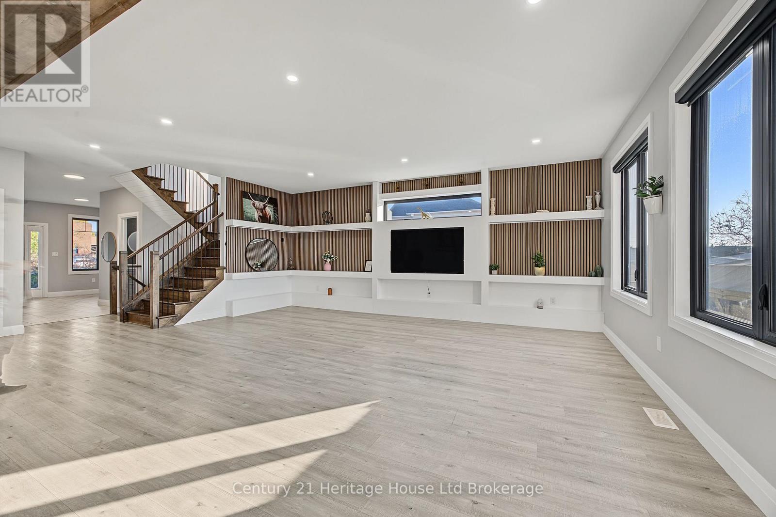 13a Southridge Road, Tillsonburg, Ontario  N4G 5T8 - Photo 9 - X14116542