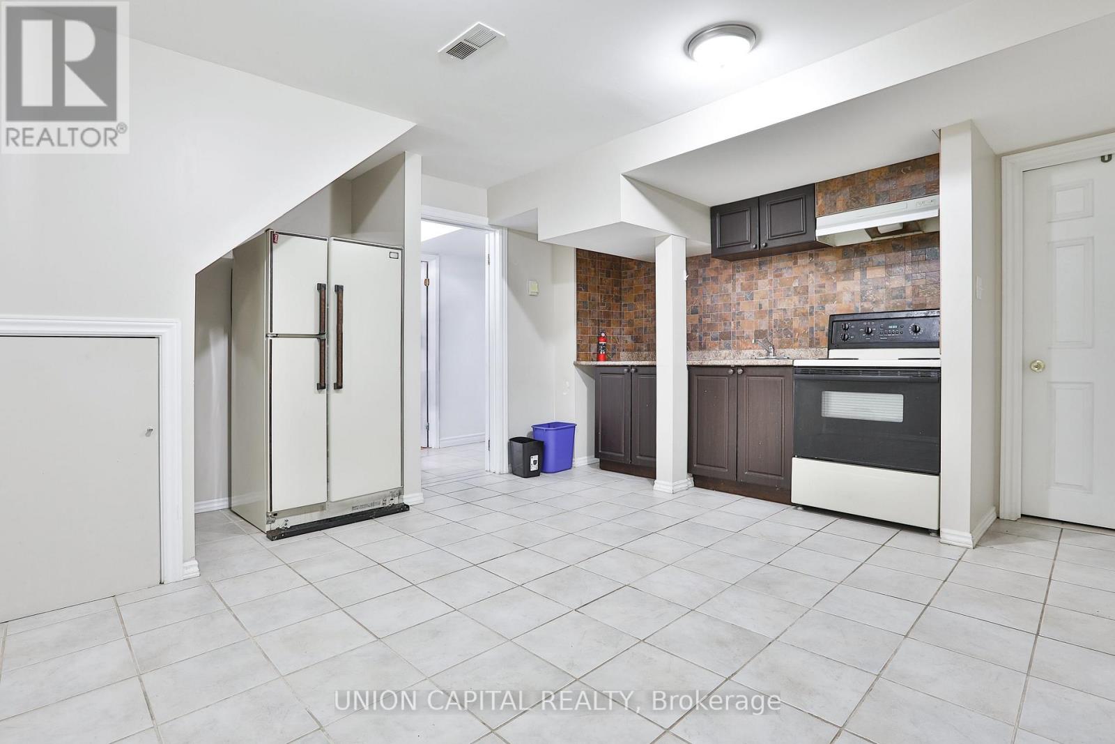 Basement - 168 Old Sheppard Avenue, Toronto, Ontario  M2J 3L9 - Photo 3 - C14116384