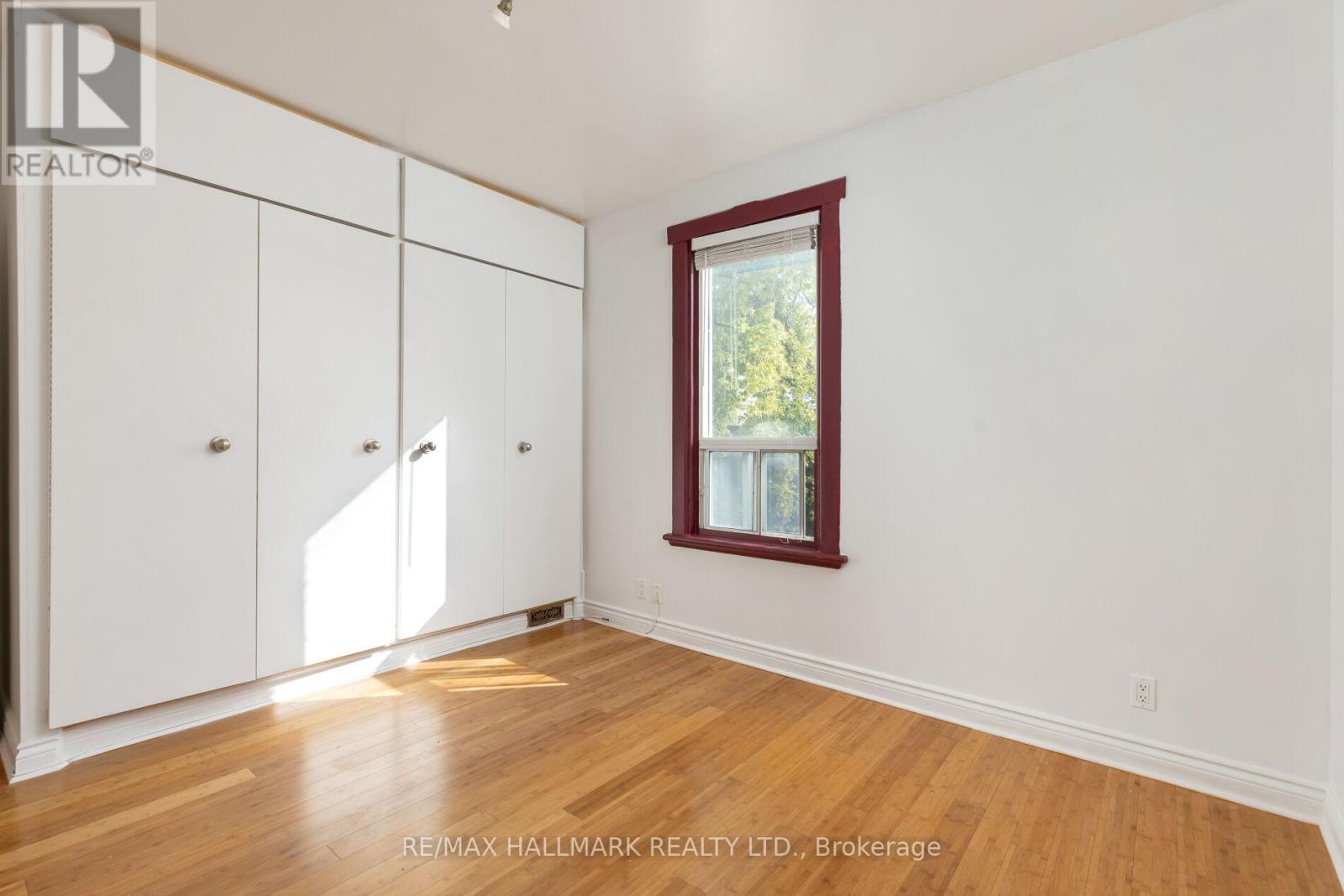 10 Woodgreen Place, Toronto, Ontario  M4M 2J2 - Photo 16 - E14116428