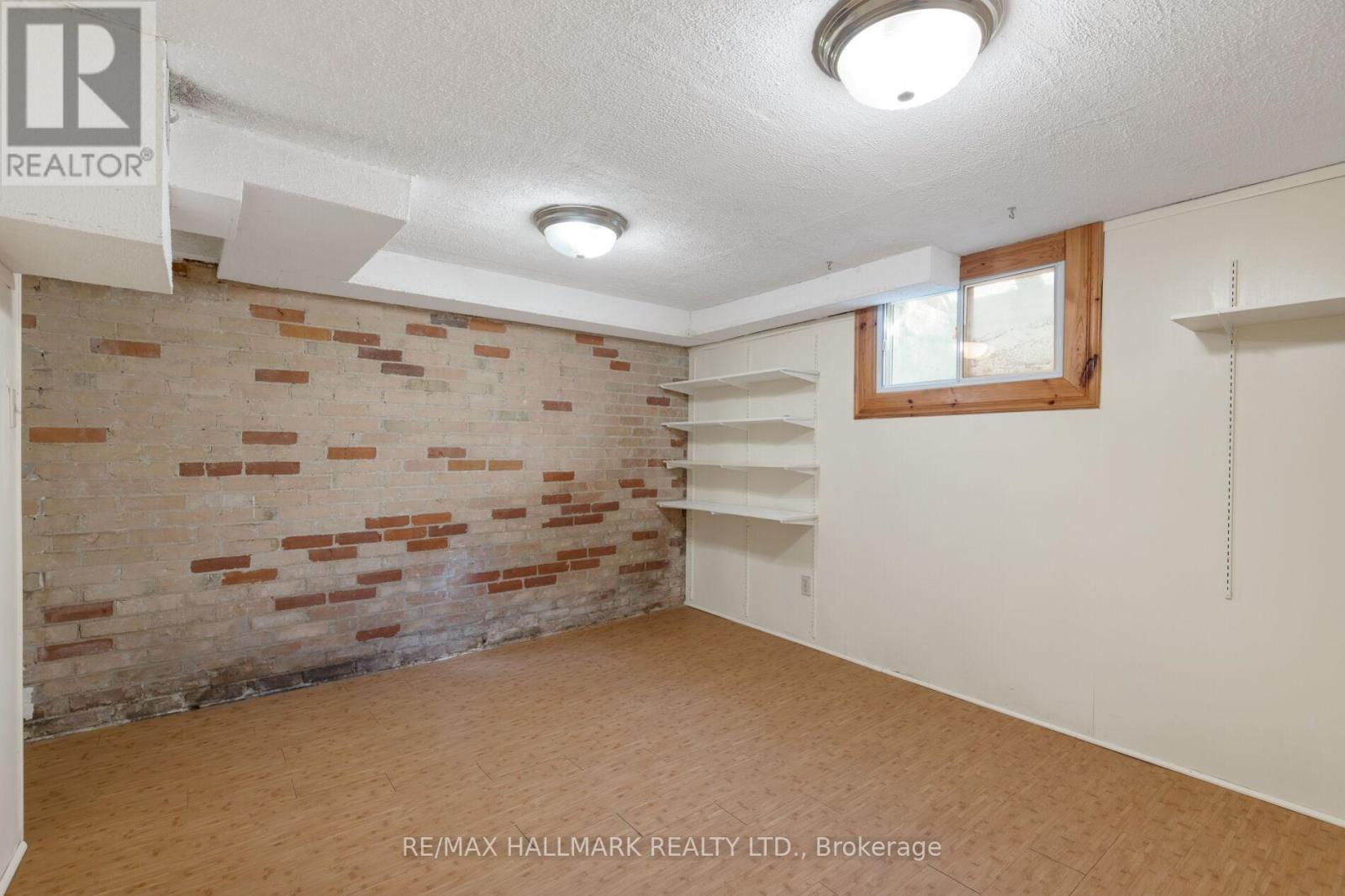 10 Woodgreen Place, Toronto, Ontario  M4M 2J2 - Photo 23 - E14116428