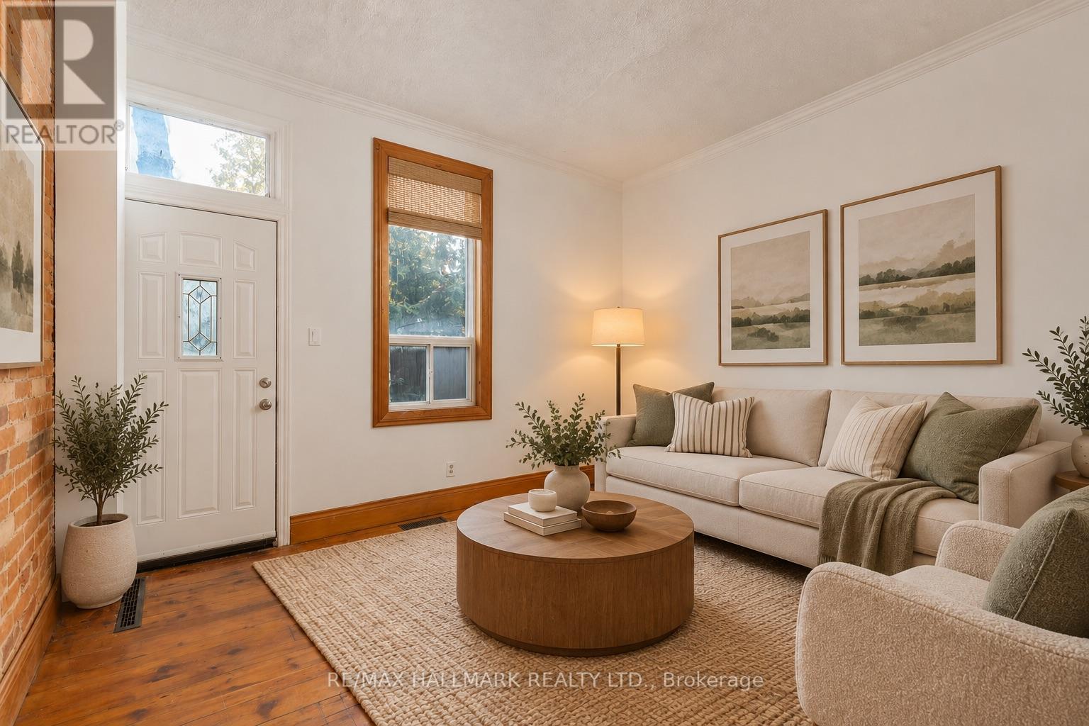 10 Woodgreen Place, Toronto, Ontario  M4M 2J2 - Photo 9 - E14116428