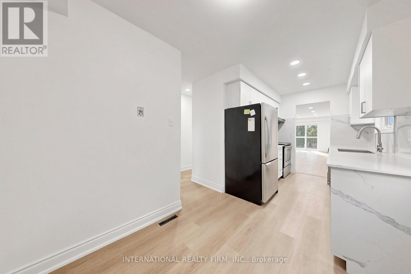 53 Jacob Fisher Drive, Toronto, Ontario  M1B 4K4 - Photo 13 - E14116470