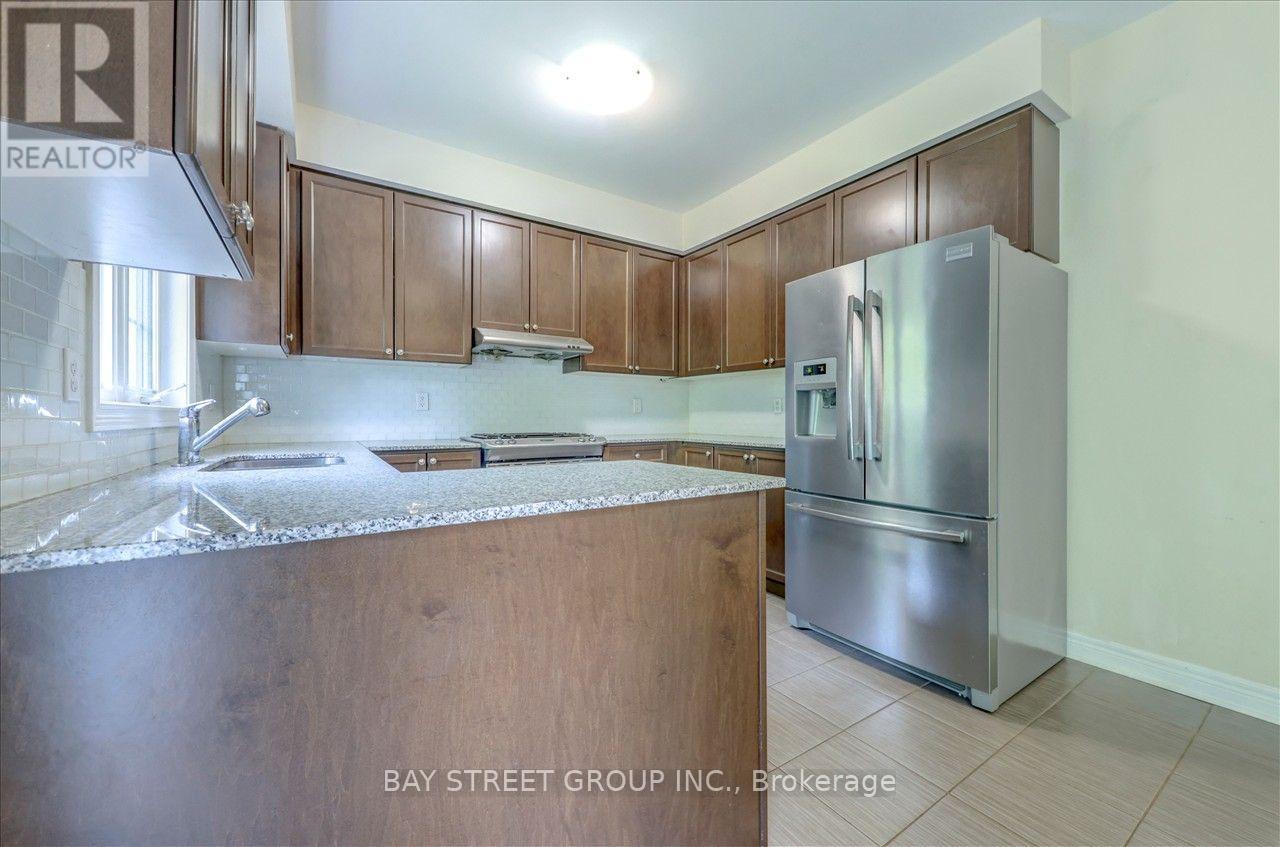 2485 Earl Grey Avenue, Pickering, Ontario  L1X 0B9 - Photo 15 - E14116490