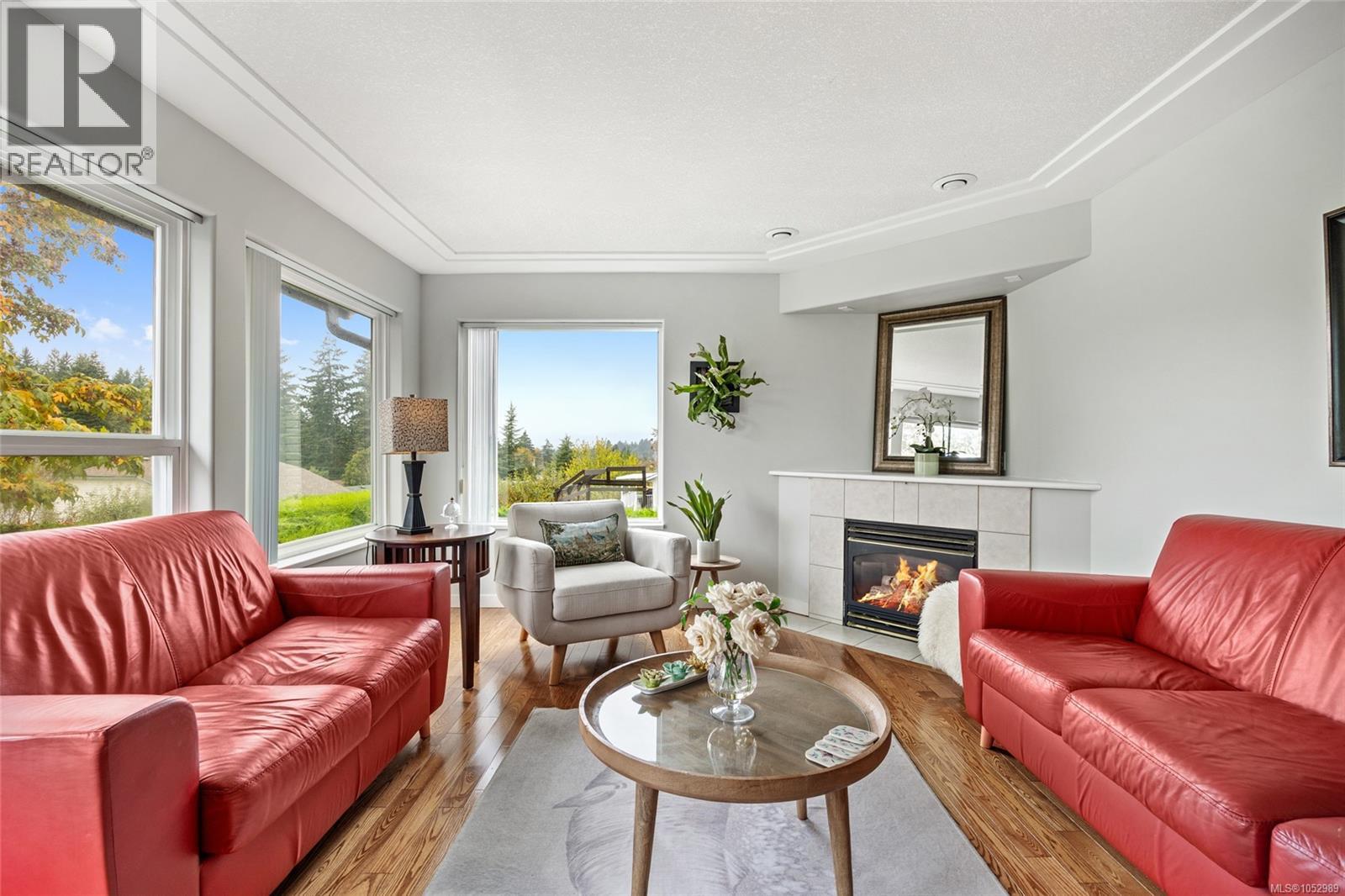 1157 View Pl